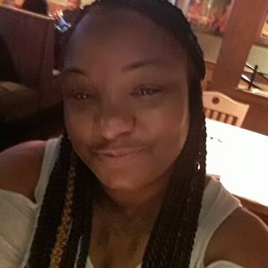 Meet your Posher, Yvette